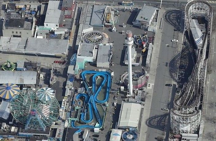 the cyclone: astroland and the cyclone